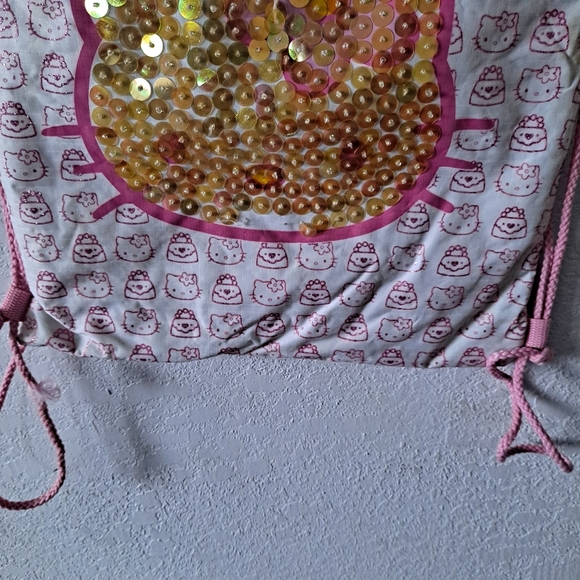 Hello Kitty Sequin Drawstring Backpack - Picture 3 of 7